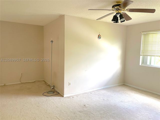 8851 SW 9th Ct, Pembroke Pines, FL 33025
