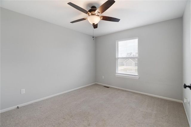 949 N Cottonwood Court, Tonganoxie, KS 66086