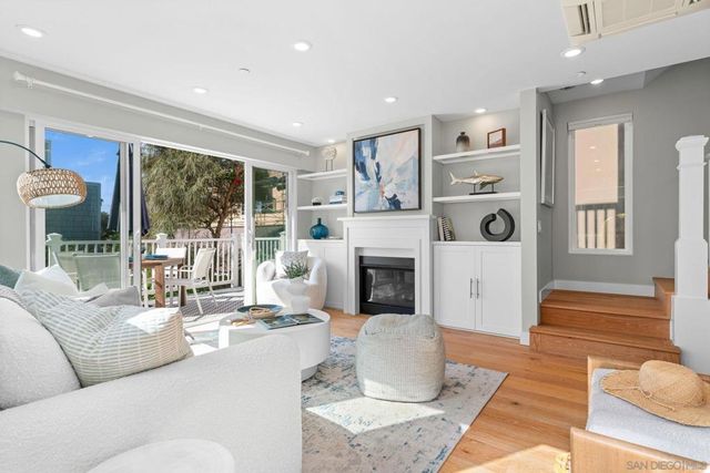 4954 Saratoga Ave, San Diego, CA 92107