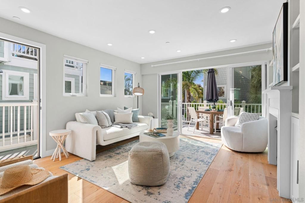 4954 Saratoga Ave, San Diego, CA 92107