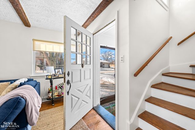 22409 Manor Street, Saint Clair Shores, MI 48081