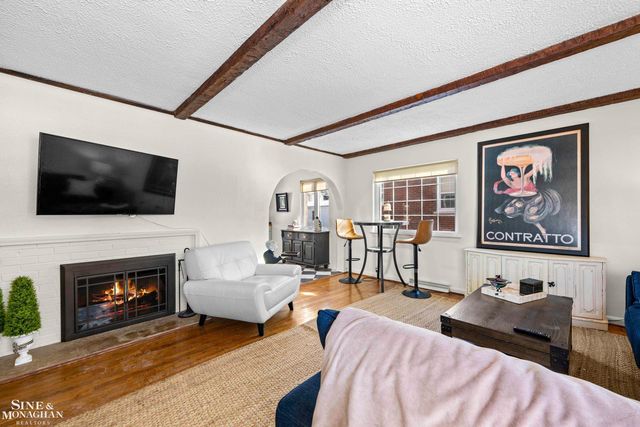 22409 Manor Street, Saint Clair Shores, MI 48081