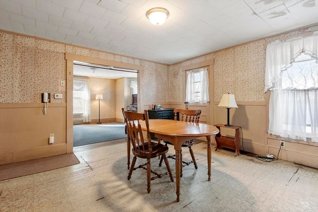 86 Highland St, Athol, MA 01331