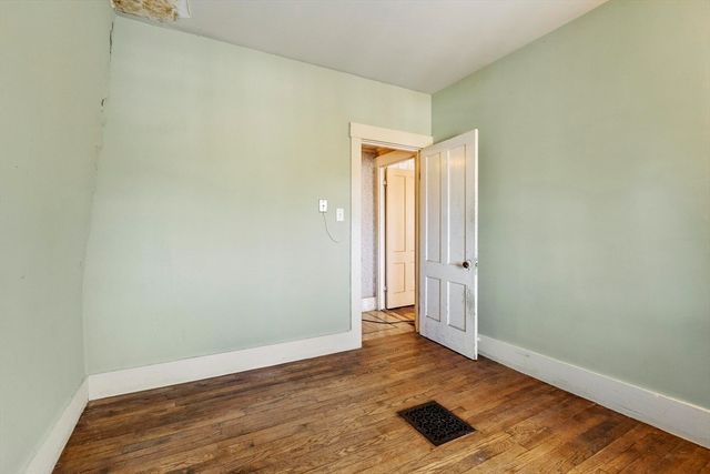 86 Highland St, Athol, MA 01331