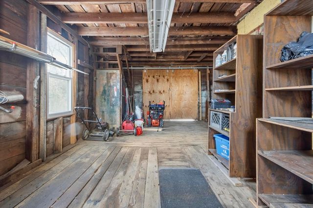 86 Highland St, Athol, MA 01331