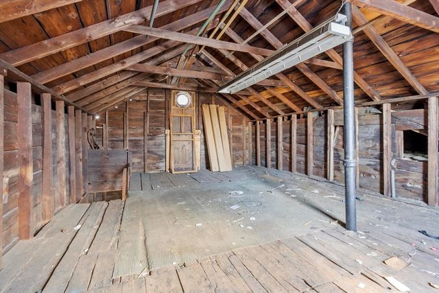 86 Highland St, Athol, MA 01331