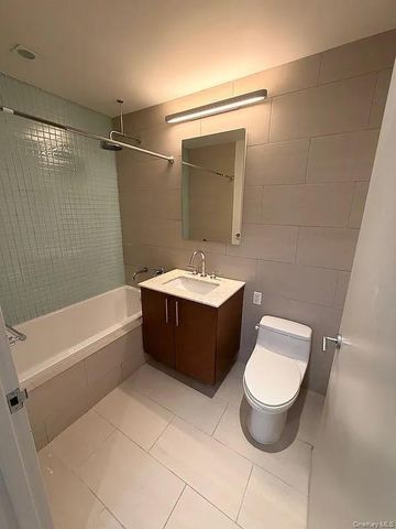 2145 44th Drive 1D, Long Island City, NY 11101