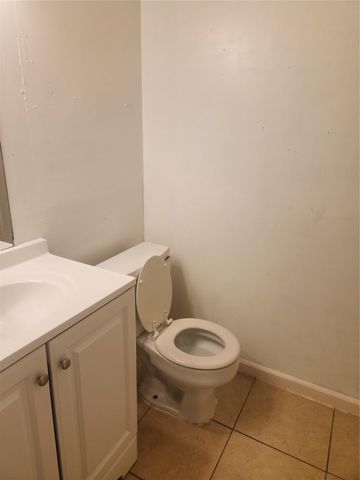 905 Fieldwood DR A, Austin, TX 78758