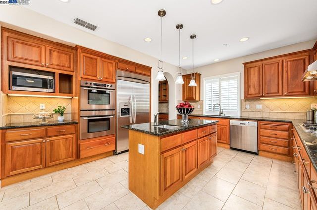 2753 Silverado Ct, Livermore, CA 94550