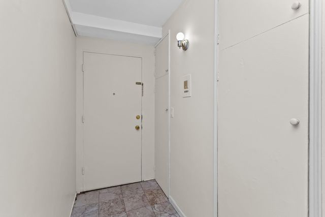 7204 Oak Avenue 1NW, River Forest, IL 60305