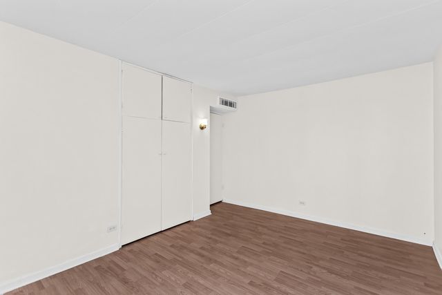 7204 Oak Avenue 1NW, River Forest, IL 60305