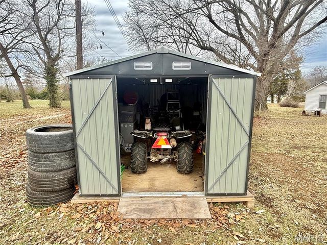 610 Coleman Avenue, Potosi, MO 63664