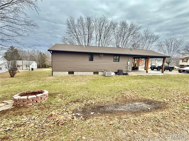 610 Coleman Avenue, Potosi, MO 63664