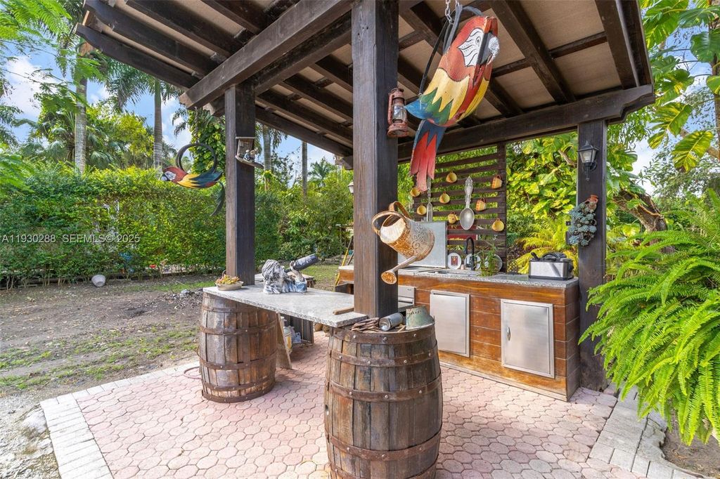 Image 10 of property listing at 16020 SW 208th Ave, Miami, FL 33187