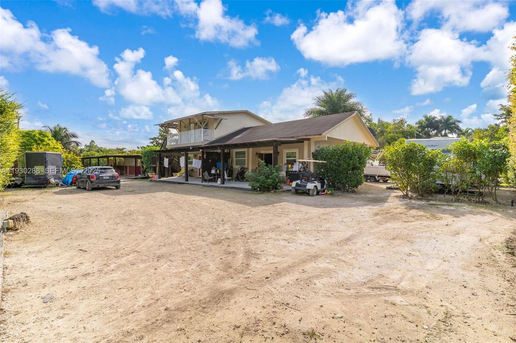 Image 21 of property listing at 16020 SW 208th Ave, Miami, FL 33187