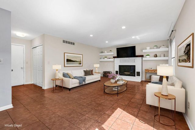 7032 Foxmoor Place, Columbus, OH 43235