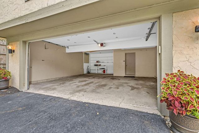 7032 Foxmoor Place, Columbus, OH 43235
