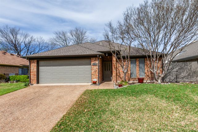 2722 Laurel Oaks Drive, Garland, TX 75044