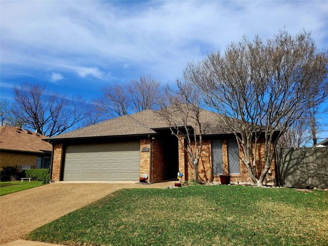 2722 Laurel Oaks Drive, Garland, TX 75044