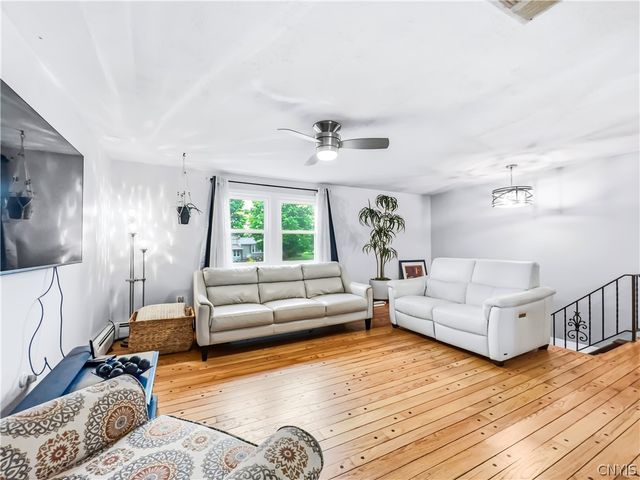 4 Comstock Road, Van Buren, NY 13027