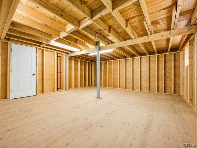4 Comstock Road, Van Buren, NY 13027