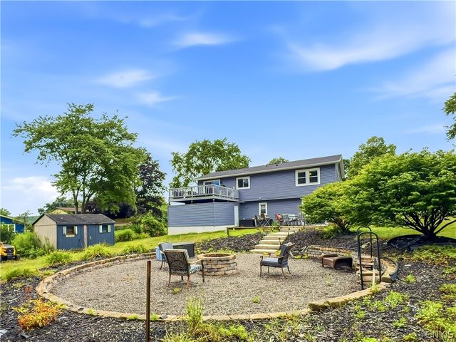 4 Comstock Road, Van Buren, NY 13027