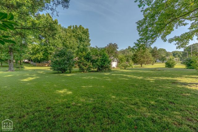 522 E Philadelphia Road, Jonesboro, AR 72401