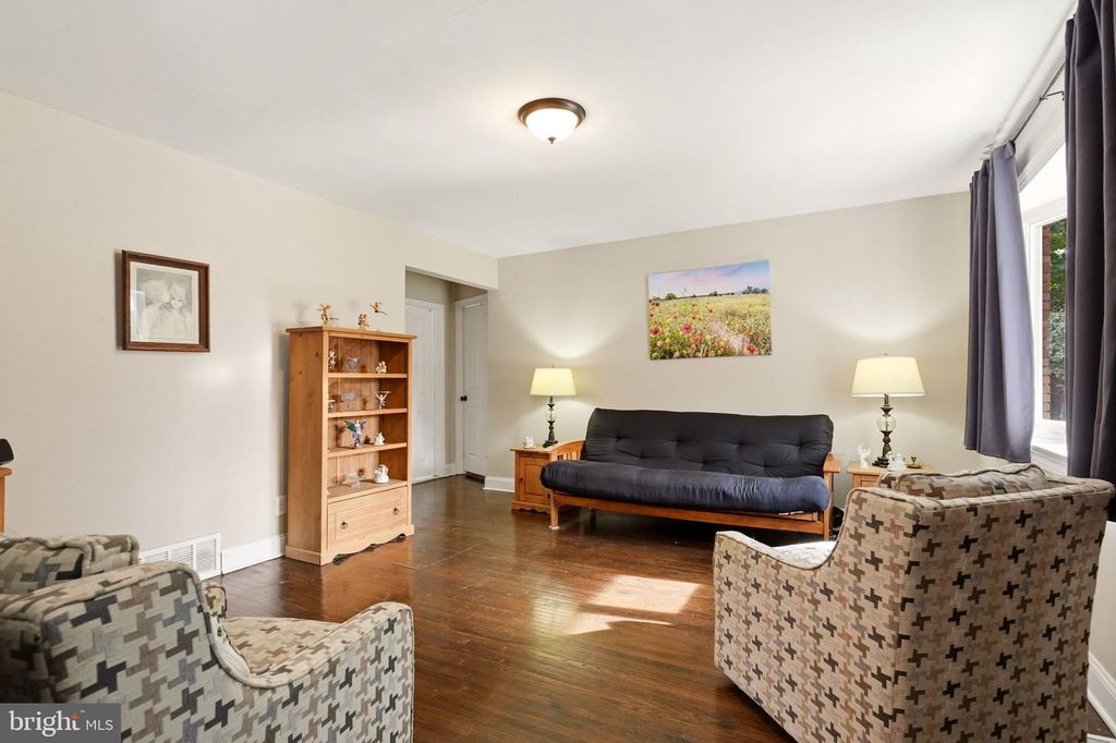 4 N WARWICK RD, SOMERDALE, NJ 08083 — photo 3