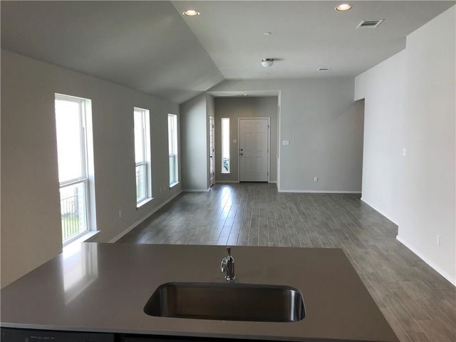 2800 NE Joe Dimaggio Lane ST 99, Round Rock, TX 78665