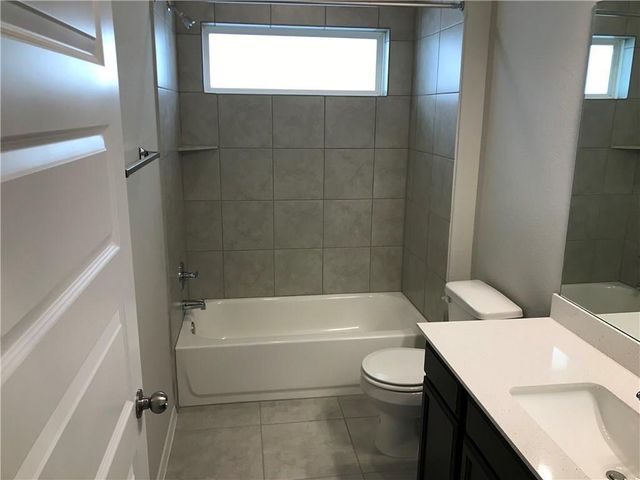 2800 NE Joe Dimaggio Lane ST 99, Round Rock, TX 78665