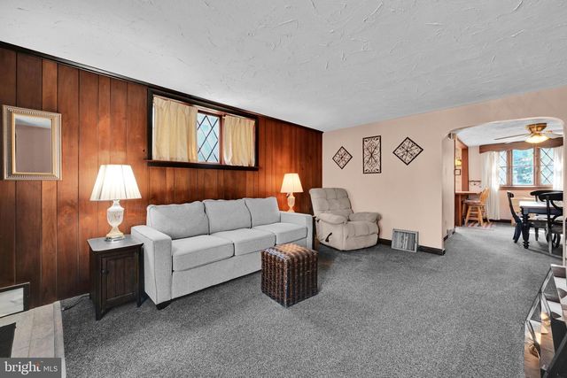 808 HAMPSHIRE RD, Drexel Hill, PA 19026