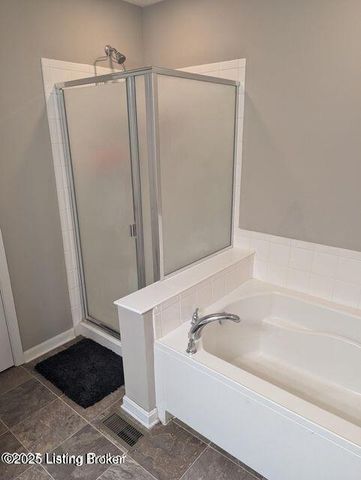 12075 Parkview Trace Dr, Louisville, KY 40229