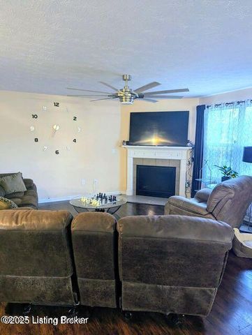 12075 Parkview Trace Dr, Louisville, KY 40229