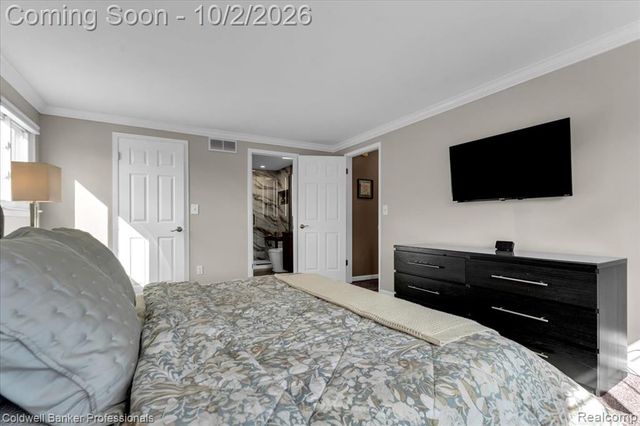 454 Queens Way, Canton, MI 48188