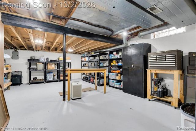 454 Queens Way, Canton, MI 48188