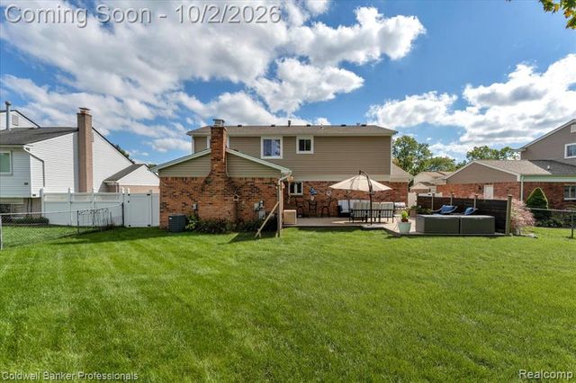454 Queens Way, Canton, MI 48188