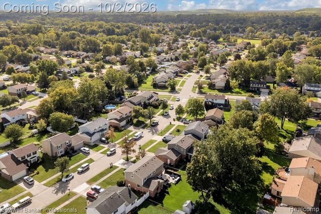 454 Queens Way, Canton, MI 48188