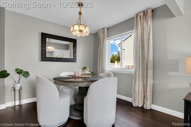 454 Queens Way, Canton, MI 48188