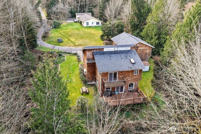 951 Higher Ground Lane, Port Orchard, WA 98366