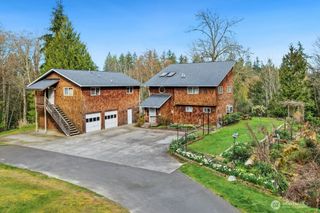 951 Higher Ground Lane, Port Orchard, WA 98366