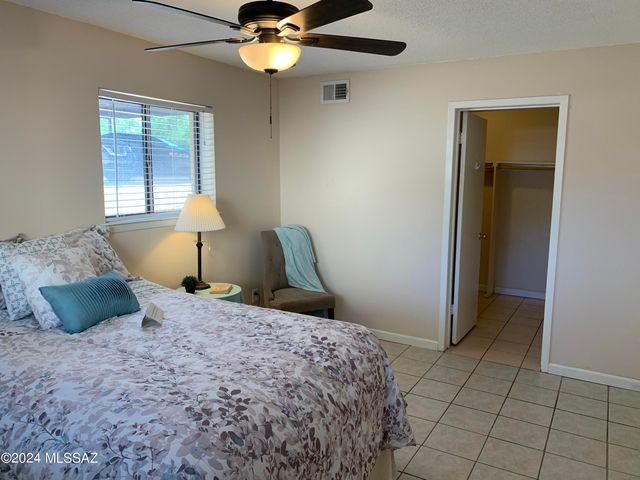 441 W Yucca Ct Unit 201, Tucson, AZ 85704