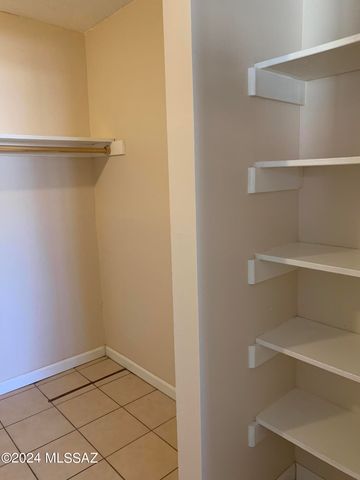 441 W Yucca Ct Unit 201, Tucson, AZ 85704