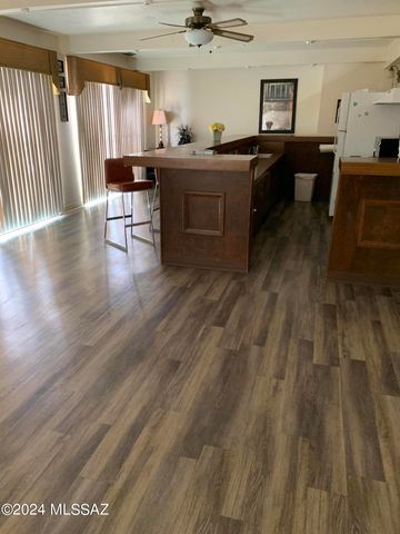 441 W Yucca Ct Unit 201, Tucson, AZ 85704