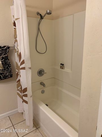 441 W Yucca Ct Unit 201, Tucson, AZ 85704