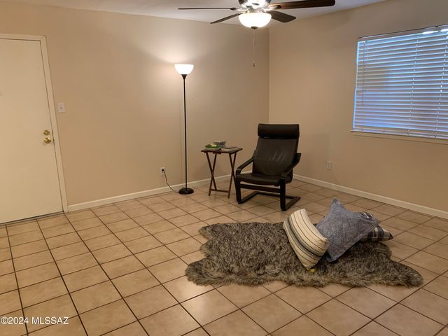 441 W Yucca Ct Unit 201, Tucson, AZ 85704