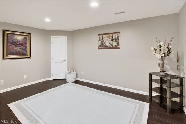 3298 Seven Bridges Road, Medina, OH 44256