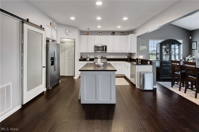 3298 Seven Bridges Road, Medina, OH 44256