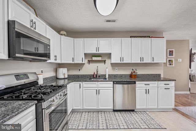 427 PEPPER MILL CT, Sewell, NJ 08080