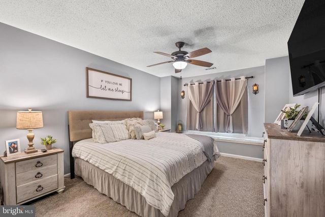 427 PEPPER MILL CT, Sewell, NJ 08080