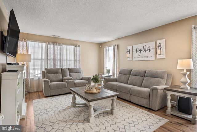 427 PEPPER MILL CT, Sewell, NJ 08080